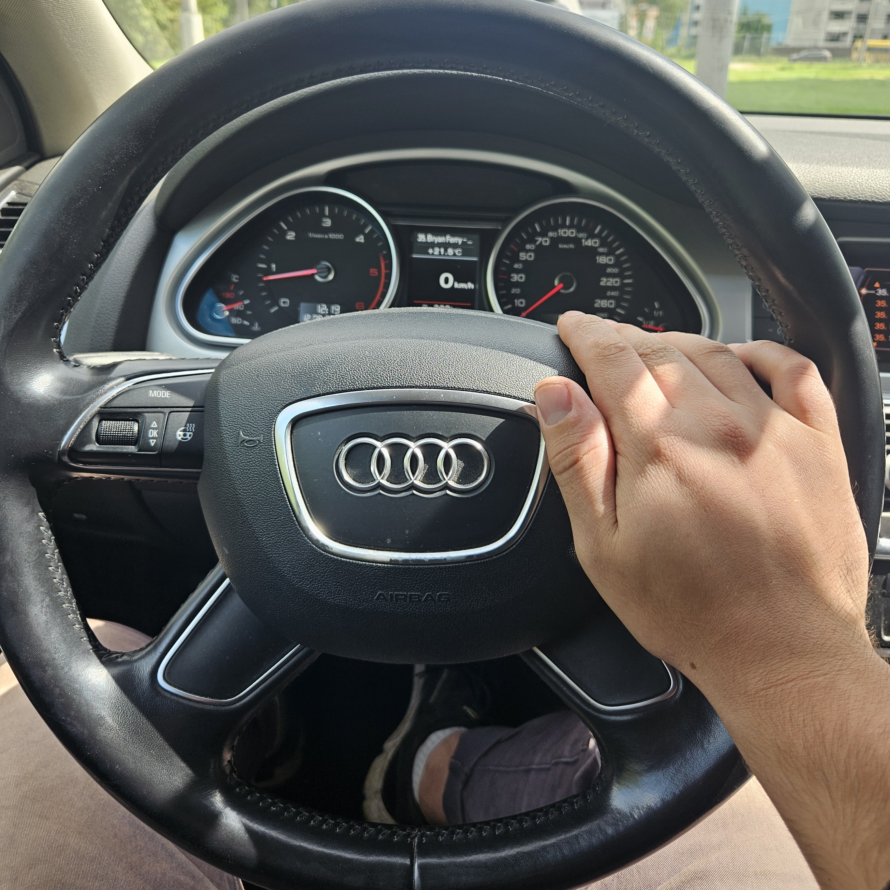 worldofthanksdenis@gmail