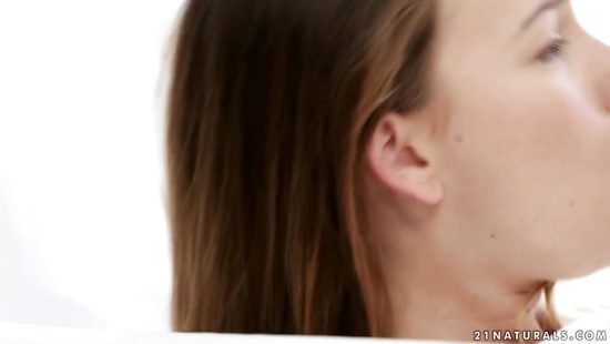 Инстаграмщица любит сосать большой член фотографа