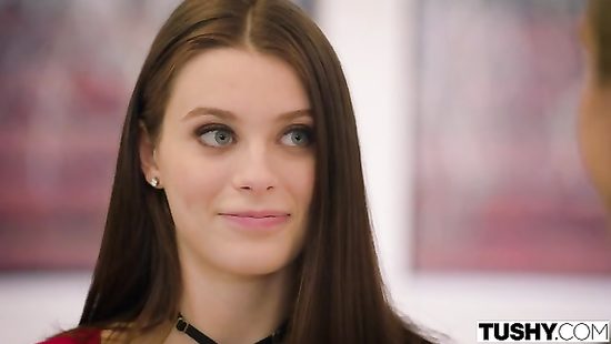 Двойное проникновение секретарши с боссом и его другом