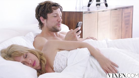 Отшлепал сочную любовницу и оттрахал во всех позах