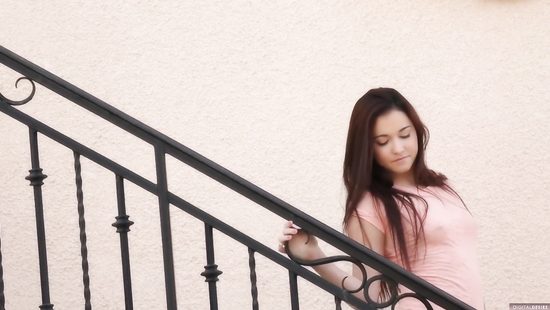 Соска Stella May демонстрирует прелести