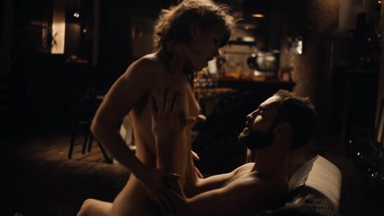 Супруг доставил оральное наслаждение любимой жене