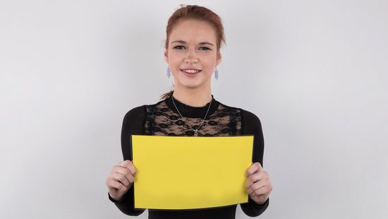 18 летняя студентка пришла на кастинг и отсосала член