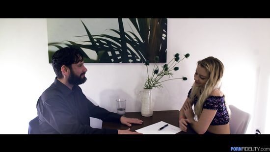 Малышка любит трах с опасными парнями