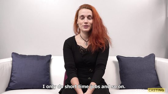 Рыжая чешка Катька приехала на порно кастинг показать класс