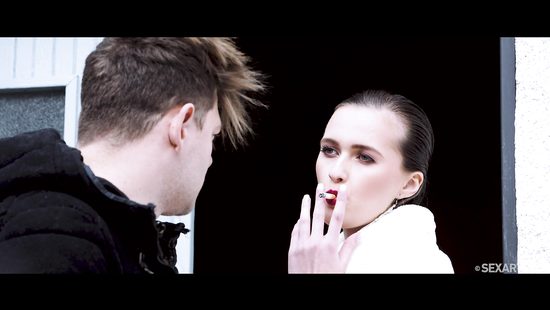 Романтическое свидание молодой парочки завершилось еблей во мраке