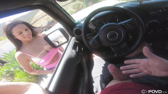 Латинка с божественными формами напросилась на ствол