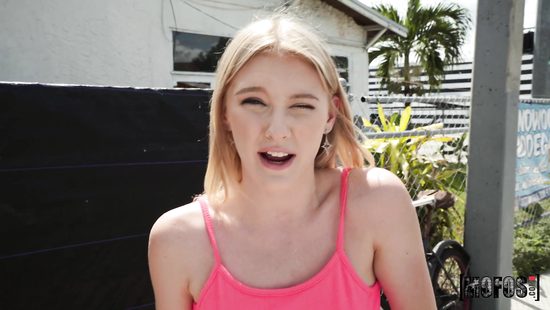 Единственное чем смог успокоить - это предложением отсосать