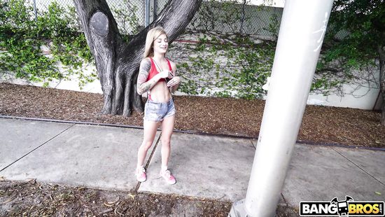 Пранк пикаперов на автобусе с развратной незнакомкой с улицы