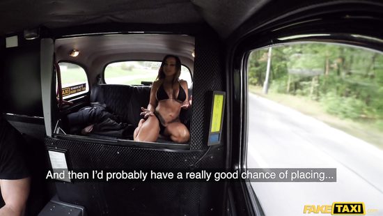 Бодибилдерша не удержалась снять стресс перед соревнованиями с таксистом