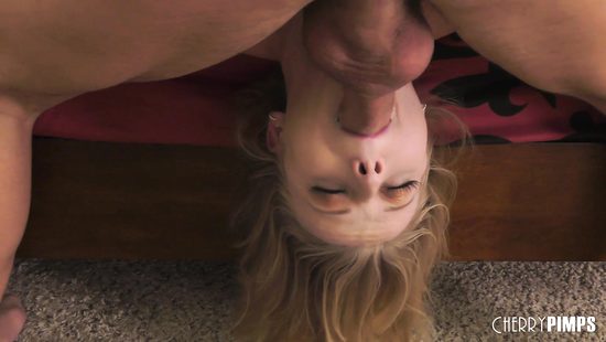 Новогодний эфир заполнился новой жопастенькой участницей челленджа