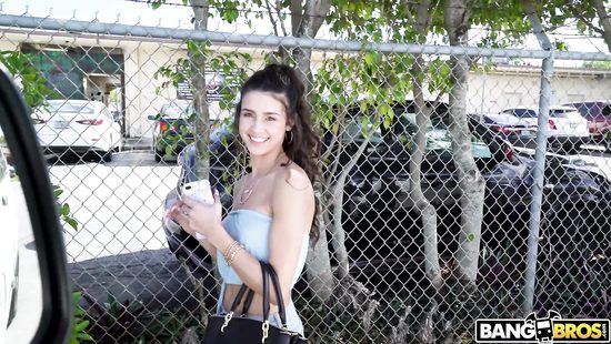 Если хорошо трахаешь, то еще и баба доплатит