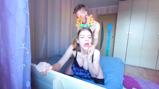 Зачем вообще выходить из дому, когда такая дырочка рядом