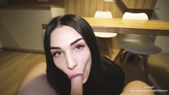 Не выходит обижаться, когда хочется сосать