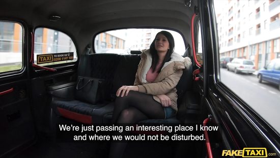 Скромница позволила себе побыть плохой девочкой