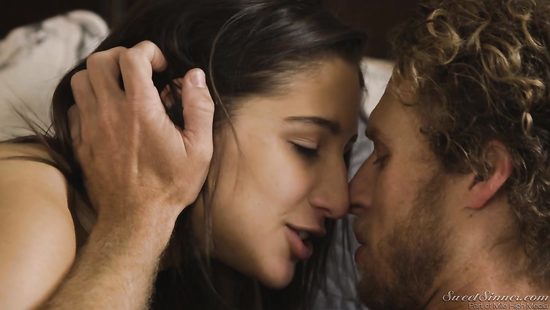 Озабоченная девица устроила для мужа сестры красивый жесткий секс