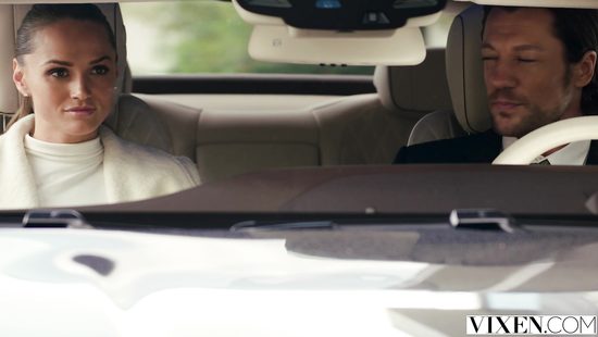 Любовники приехали в съемный дом и стали страстно трахаться