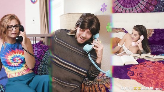 Подслушал по телефону разговор соседки и пошел к ней потрахаться