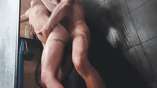 Пользоваться слабостями парня ради оргазма - гениально