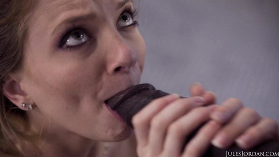 Главное, чтобы девочка не разорвалась