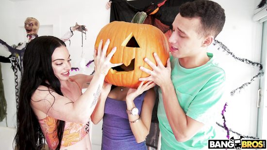 Подготовка завершена, теперь можно и потрахаться