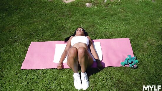 Жаркий день легко тушится перепихом