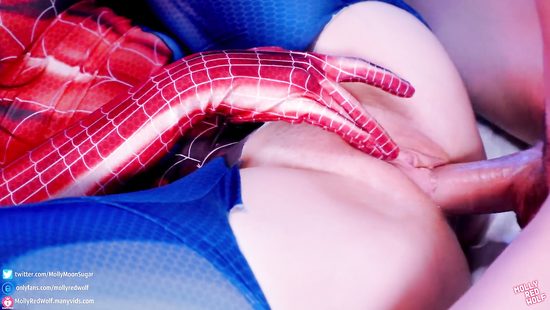 В роли жены человека-паука можно и кремпай принять