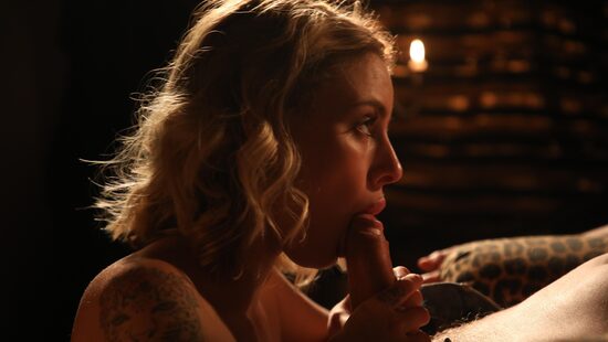 Натурщица для члена