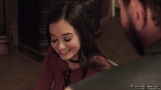 Престарелый бизнесмен подверг милую студентку бдсм наслаждениям