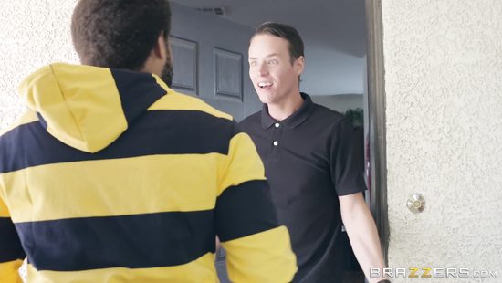 Ожившие силиконовые куклы исполнили все фантазии молодого паренька