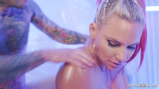 В ебле все средства хороши