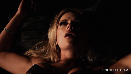 Комната из глубины горячих фантазий