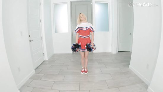 Уверенность чирлидерши идет от удовлетворенности