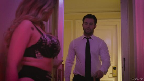 Ну очень возбуждена