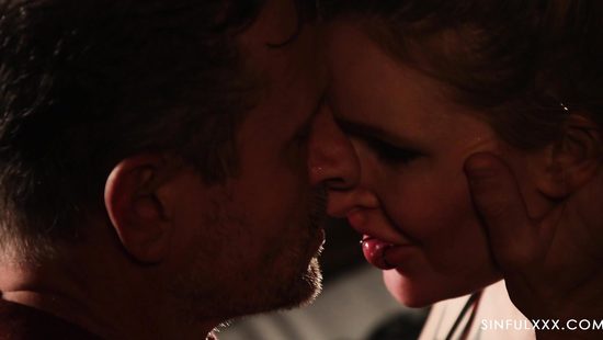 Пальцы отлично, но член точно лучше