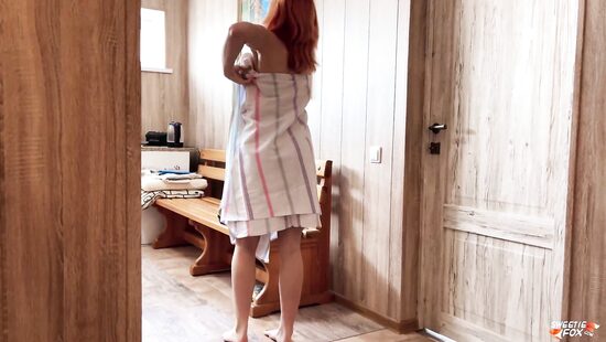 Знатно попарились со сводной сестрой в баньке