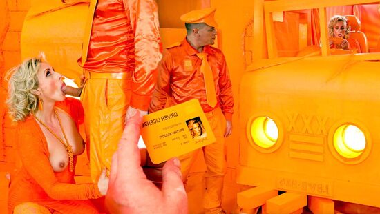 Ваше водительское удостоверение, пожалуйста