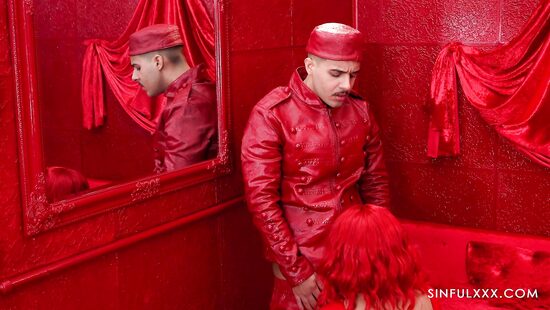 Застрявшие в лифте