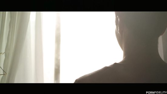 Жопастая блондинка сексом поддерживает друга в трудную минуту