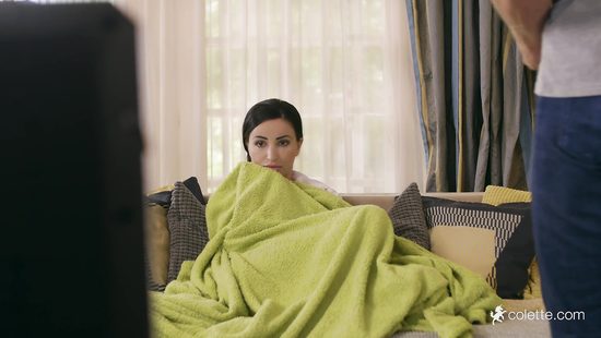 После просмотра ужастика чувак успокоил подругу нежным сексом