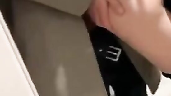 Отдалась на первом свидании...