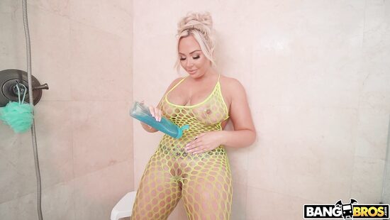 Знает толк в больших задницах