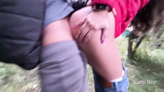 Какая-то очаровательная девушка