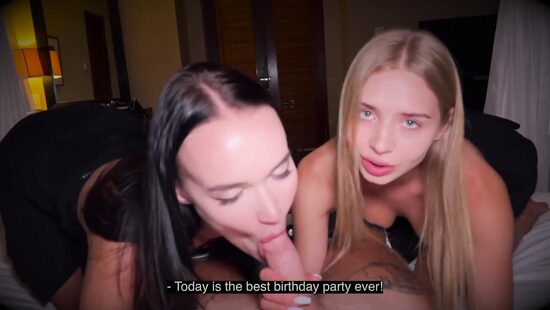 Подарочный минет в два ротика