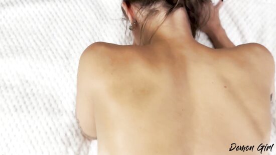 Поместить его в киску будет сложно