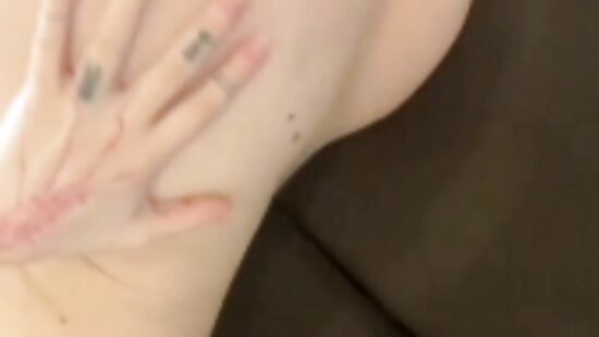 Белоснежка с пирсингом