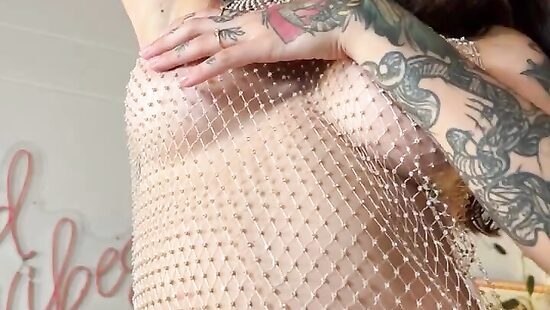 Do you like what I am wearing?