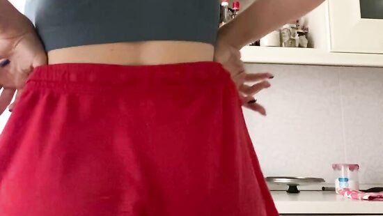 Трясу попой 