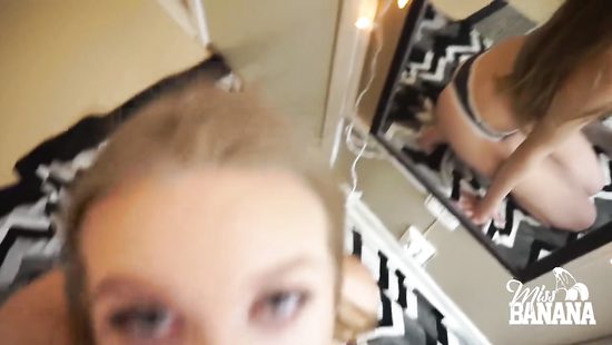 Снял на камеру минет от красивой подруги и трахнул её раком