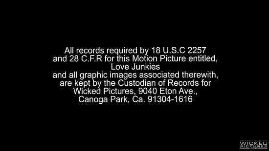 После собрания анонимных нимфоманок милфа трахнулась с горячим любовником